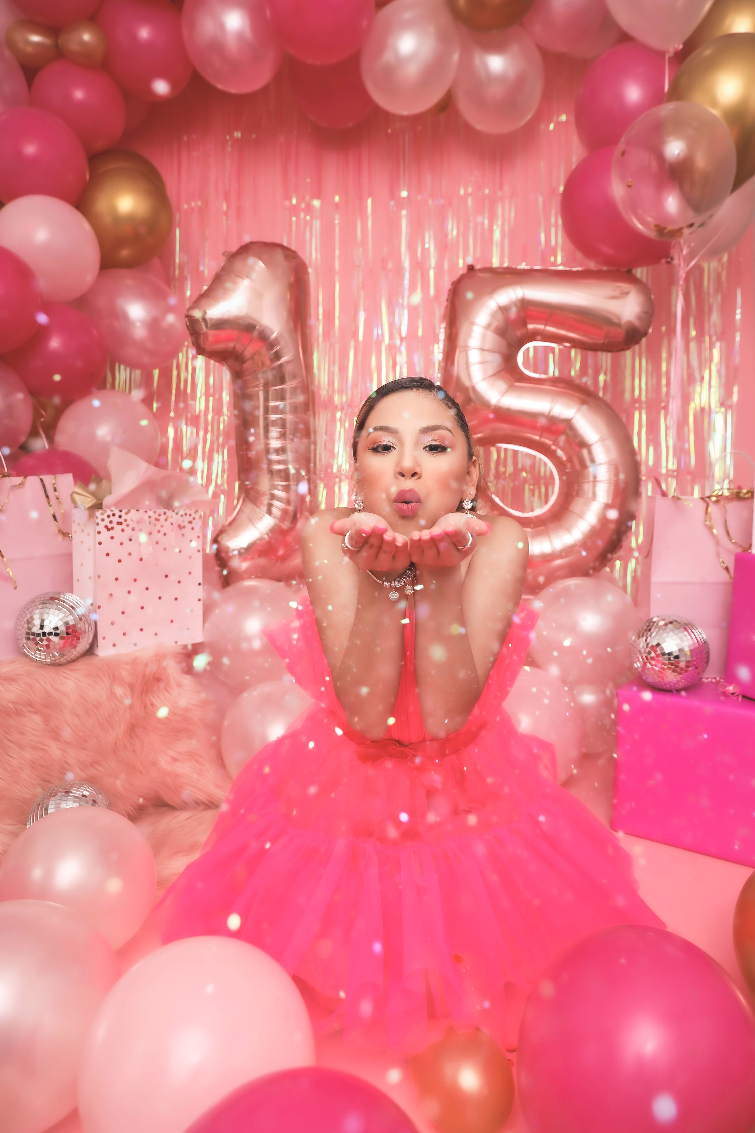 Studio Birthday Celebration - Lauren - pixelanniestudio.com/blog